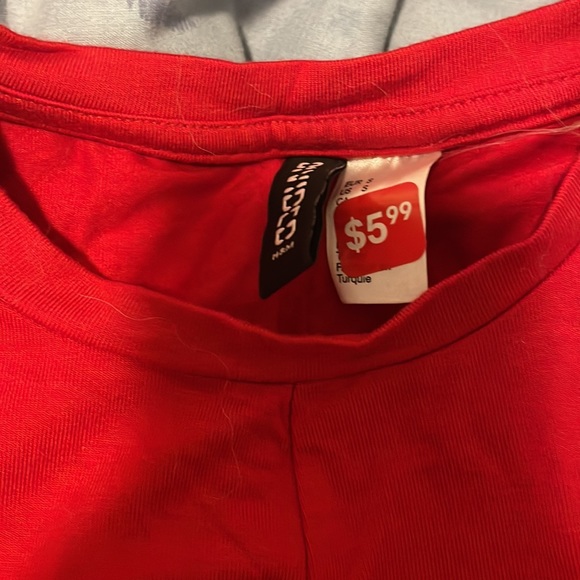 Never worn red shirt - Picture 2 of 2